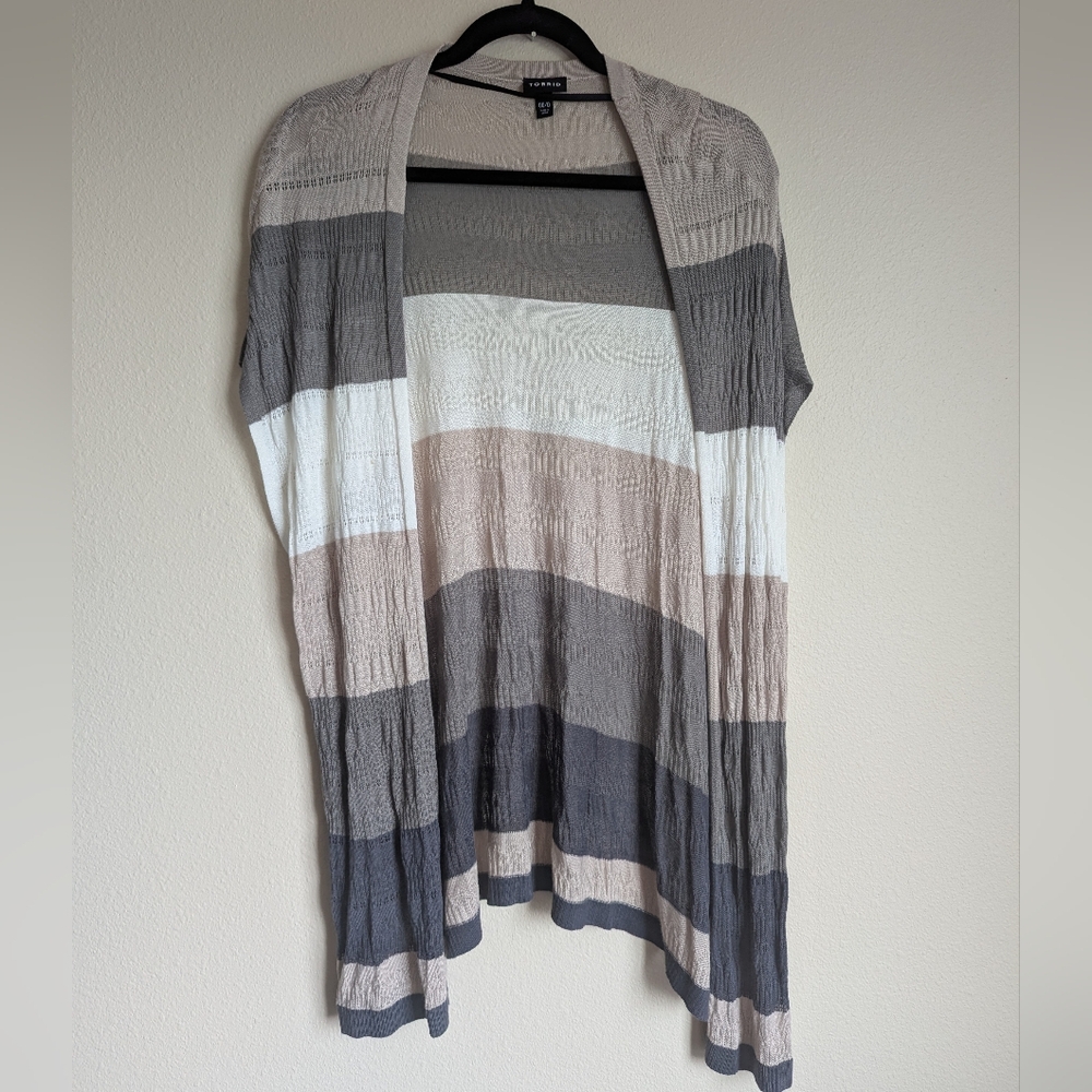 Torrid Neutral Striped Vest Size L (0/00)